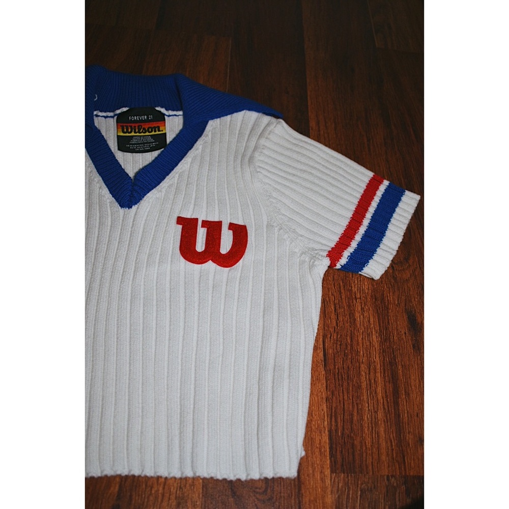 NWOT Wilson x Forever 21 Crop